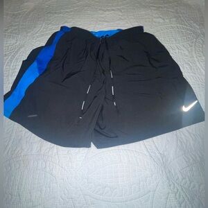 Nike Mens Pursuit 2-in-1 Shorts - Black/Blue Pre Owned In Great Condition XL